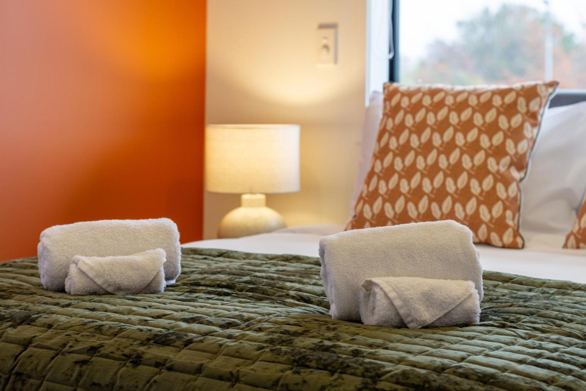 Serene Living 2 Bed With Carpark كريستتشيرش المظهر الخارجي الصورة