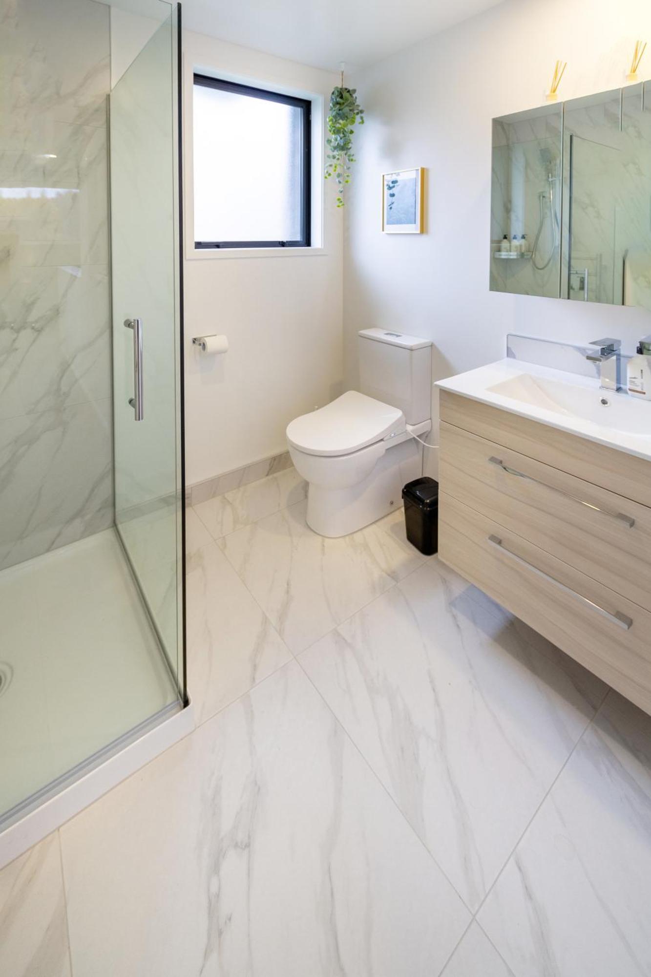 Serene Living 2 Bed With Carpark كريستتشيرش المظهر الخارجي الصورة