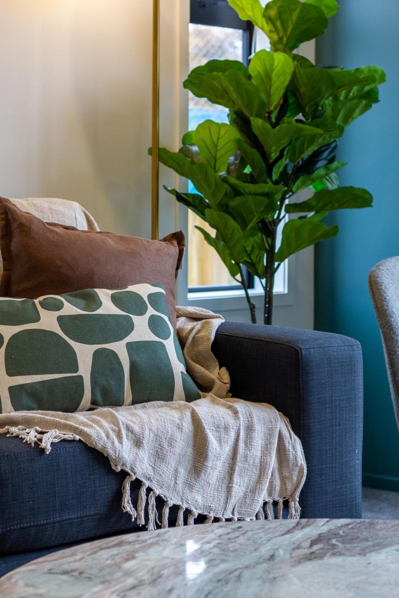 Serene Living 2 Bed With Carpark كريستتشيرش المظهر الخارجي الصورة